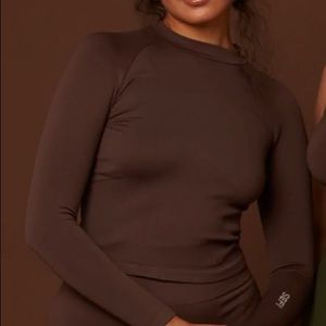 SEFI move with me long sleeve top